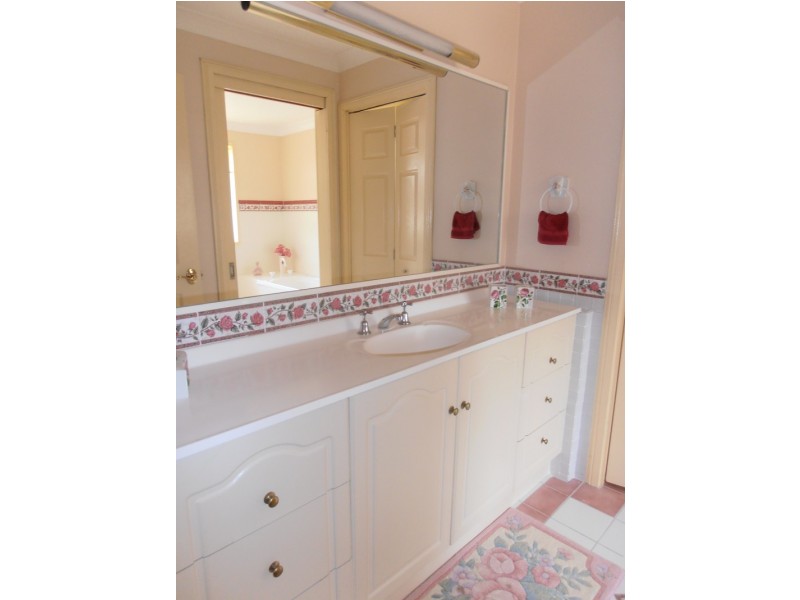 69 Vulture Street, Ellalong NSW 2325