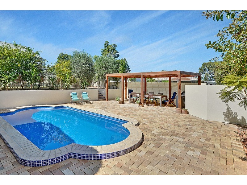 12 Scribbly Gum Drive, Meridan Plains QLD 4551