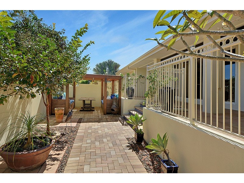 12 Scribbly Gum Drive, Meridan Plains QLD 4551