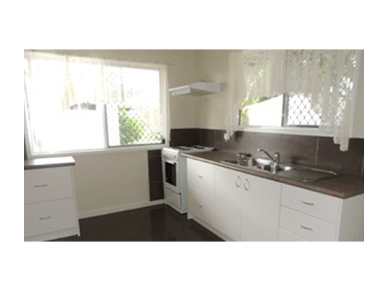 6 Casey Court, Moranbah QLD 4744