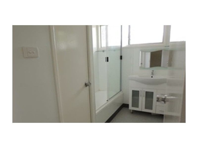 6 Casey Court, Moranbah QLD 4744