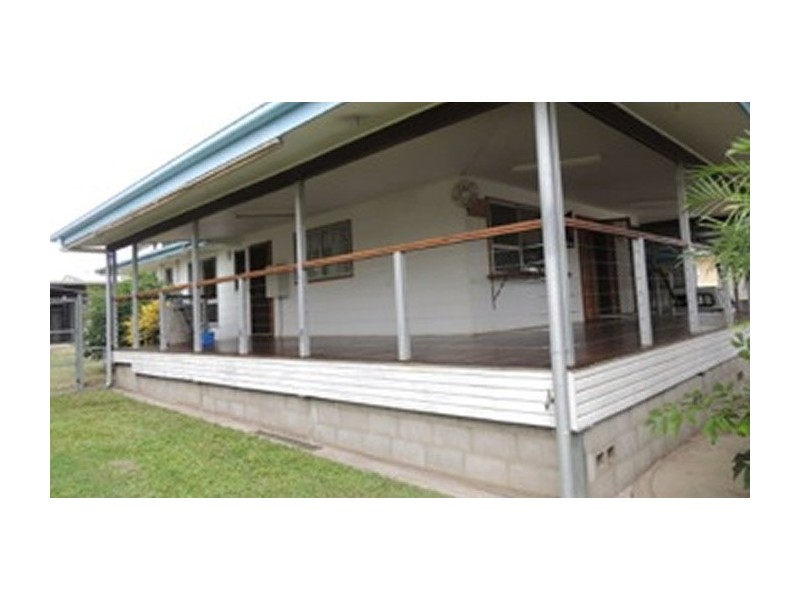 6 Casey Court, Moranbah QLD 4744