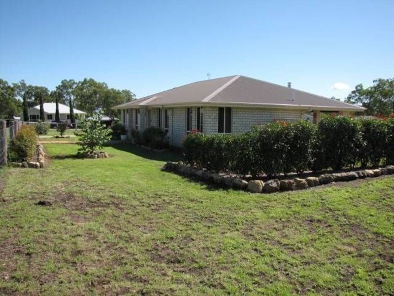 2 Kurrajong Court, Meringandan West QLD 4352