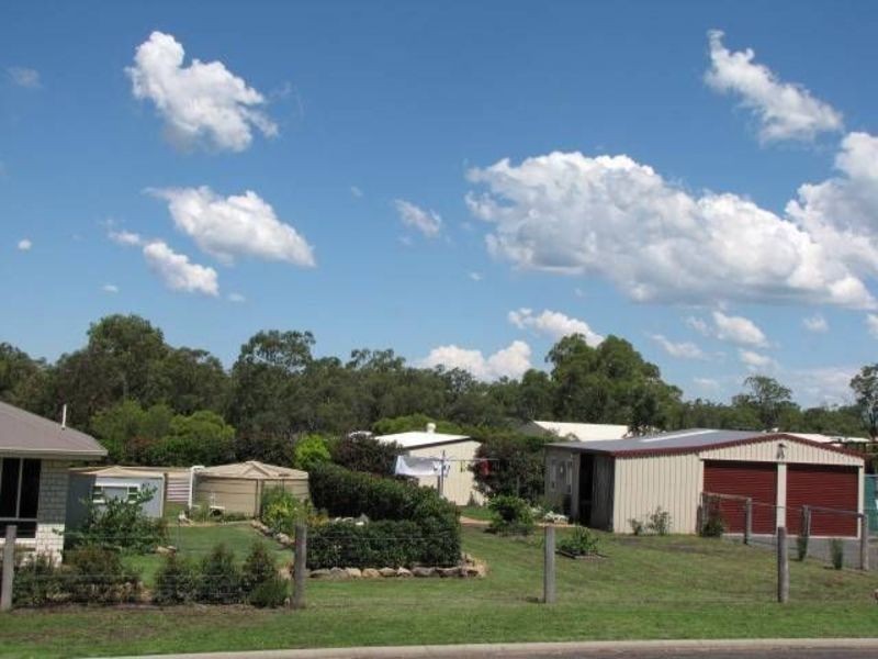 2 Kurrajong Court, Meringandan West QLD 4352