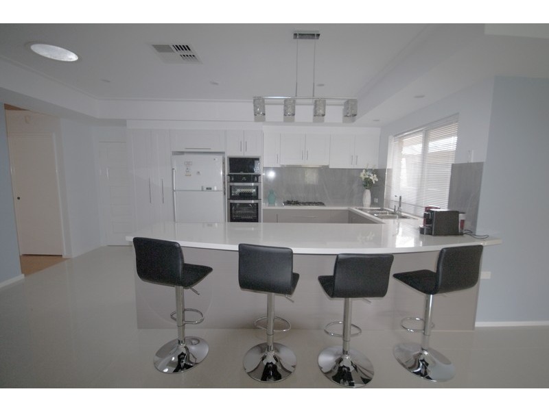 169  Twickenham drive, Kingsley WA 6026