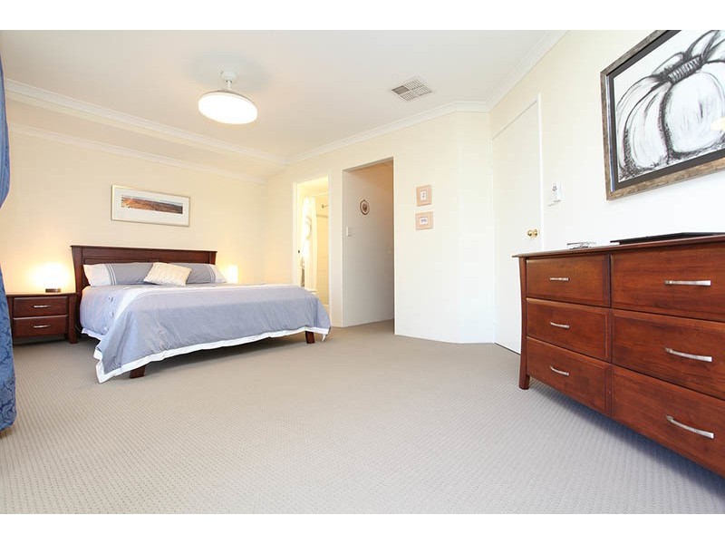 22 Norkus Way, Willagee WA 6156