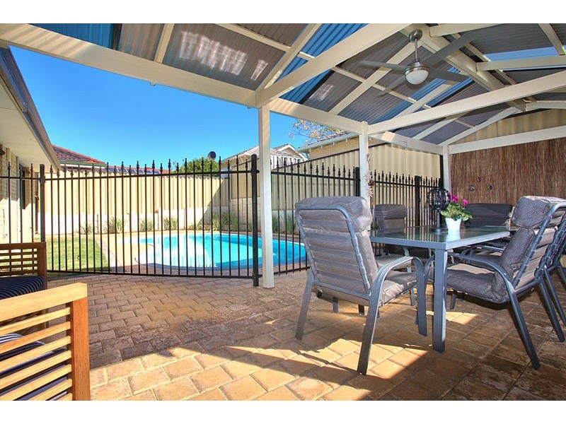 22 Norkus Way, Willagee WA 6156