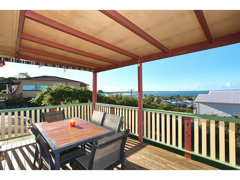 96 Carlton Terrace, Manly QLD 4179