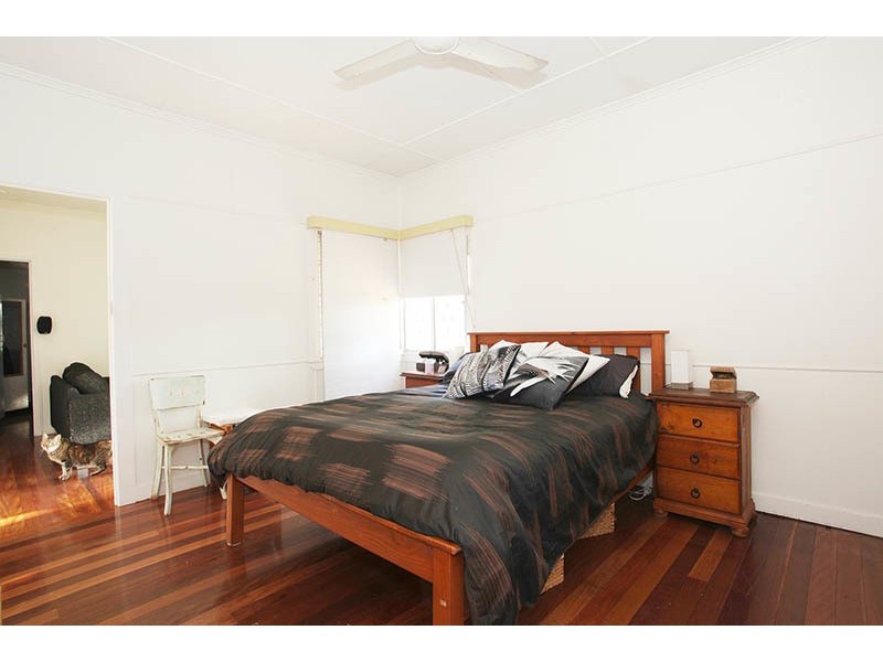 96 Carlton Terrace, Manly QLD 4179
