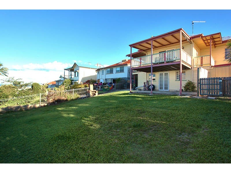96 Carlton Terrace, Manly QLD 4179
