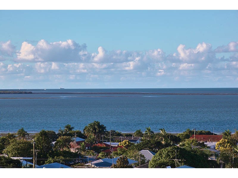 96 Carlton Terrace, Manly QLD 4179
