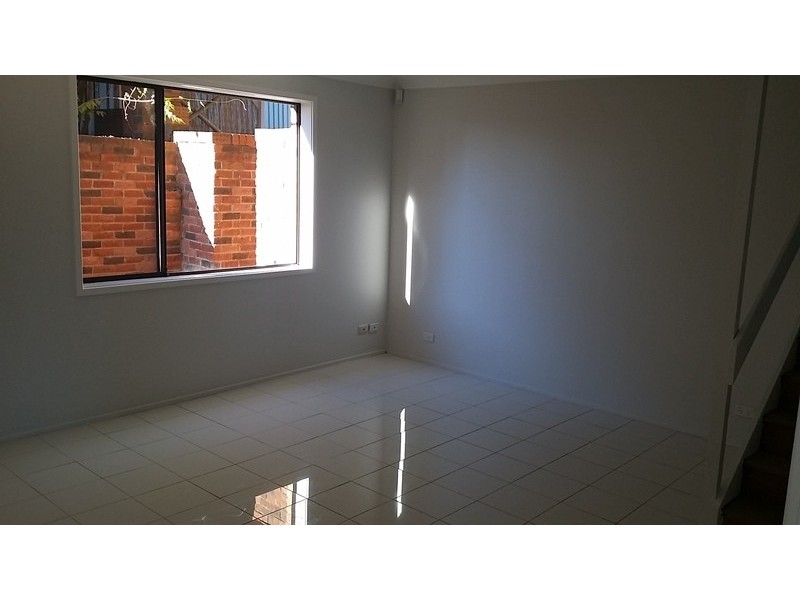 27 Seaton Crescent, Cranebrook NSW 2749