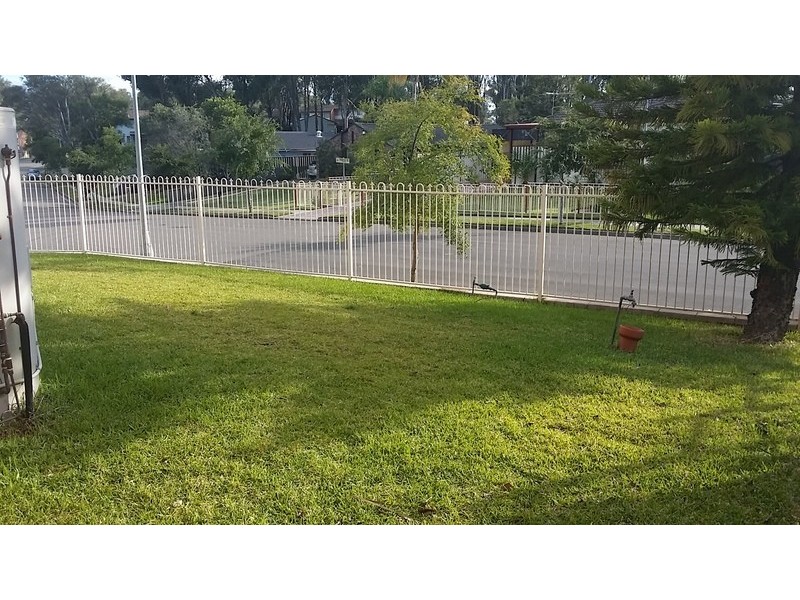 27 Seaton Crescent, Cranebrook NSW 2749