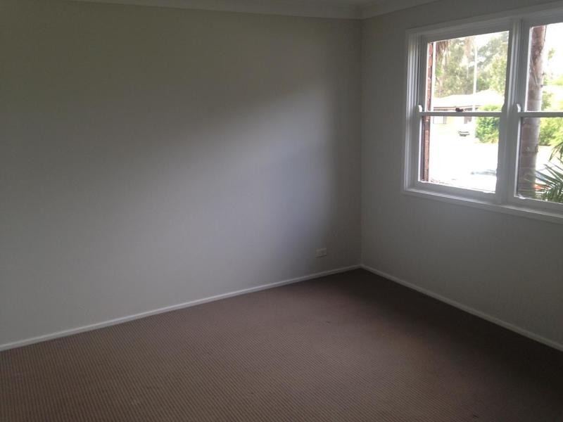 27 Seaton Crescent, Cranebrook NSW 2749