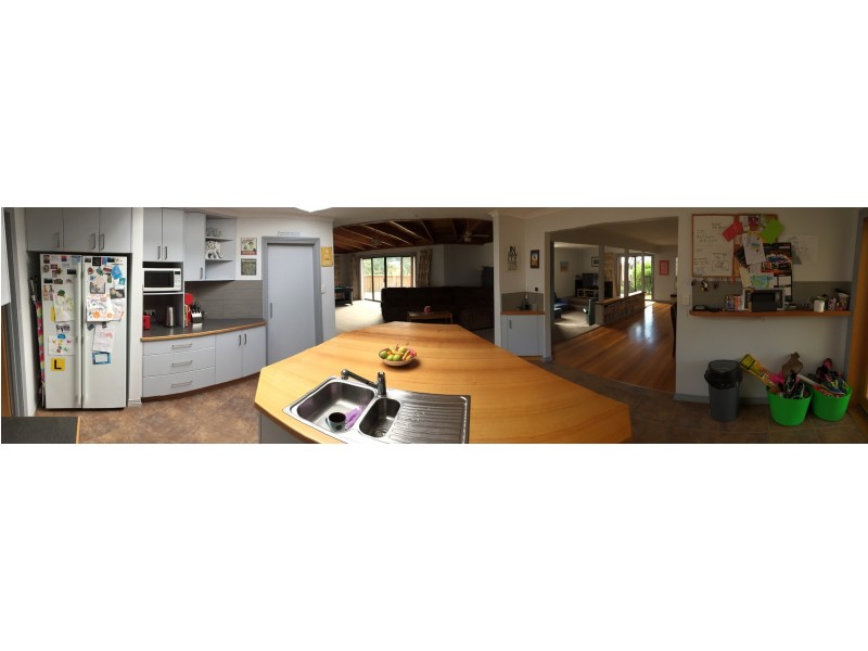 102 Burwood Drive, Blackmans Bay TAS 7052