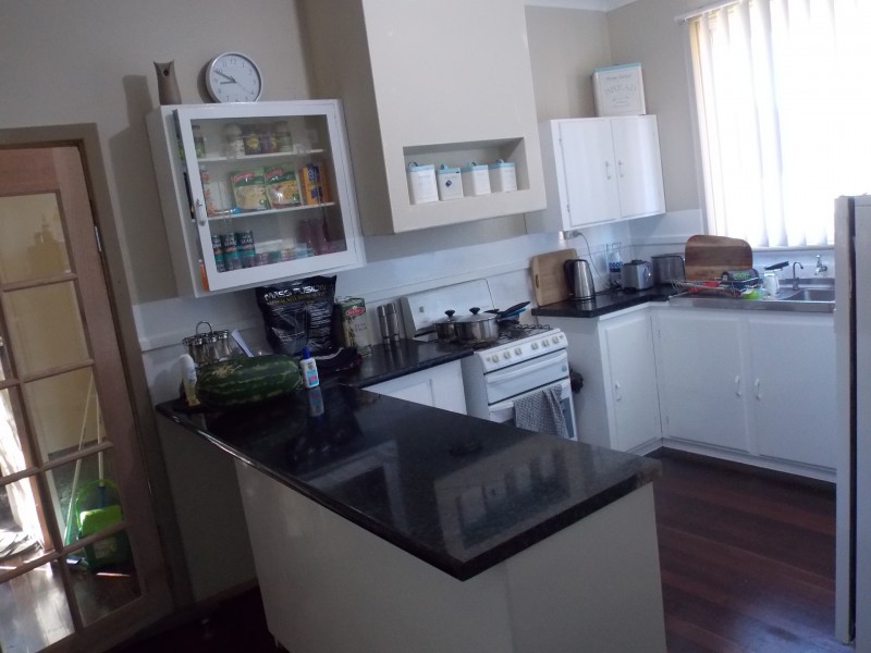 8 Whitfield, Beachlands WA 6530