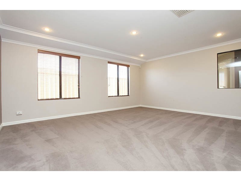 26 Bracadale Way, Canning Vale WA 6155