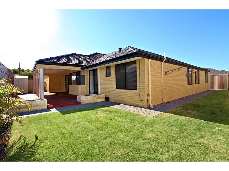 26 Bracadale Way, Canning Vale WA 6155