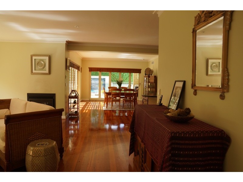 102  Dalkeith Road, Nedlands WA 6009