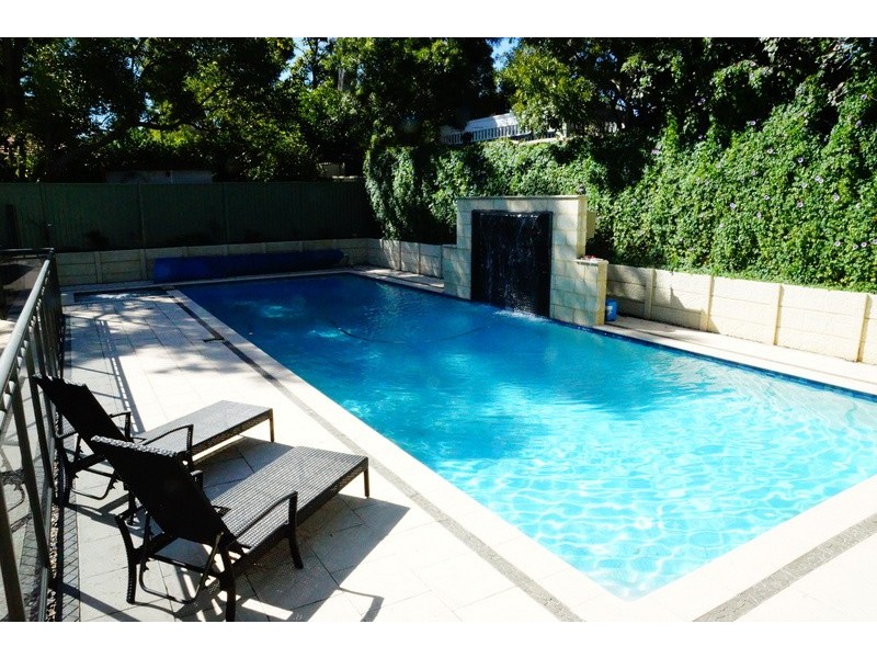 102  Dalkeith Road, Nedlands WA 6009