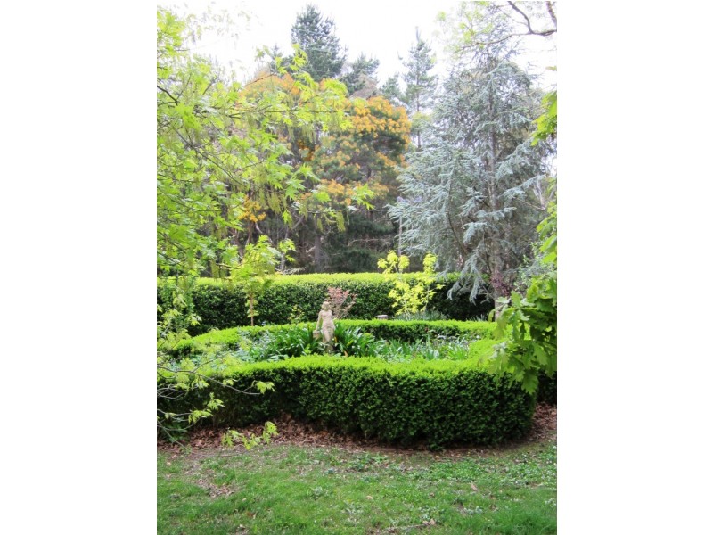 47 Nursery Rd, Macedon VIC 3440