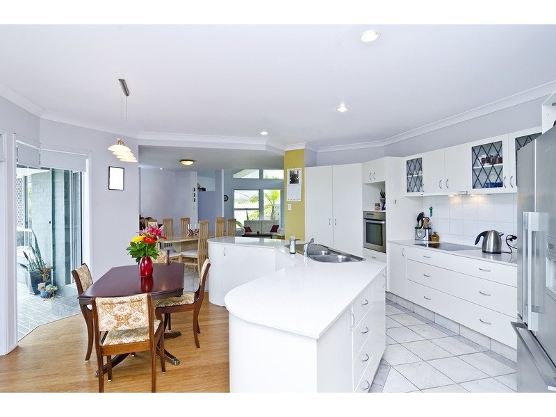 13  Highvale Drive, Helensvale QLD 4212