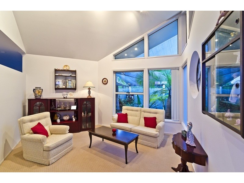 13  Highvale Drive, Helensvale QLD 4212