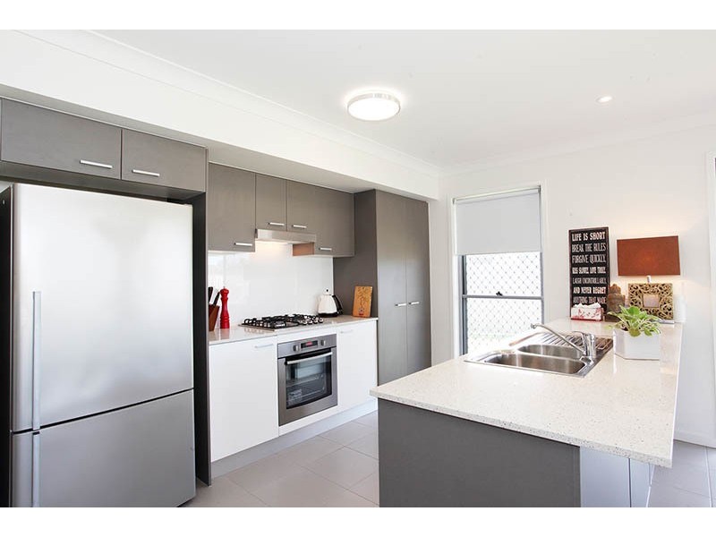 87B Brookside Circuit, Ormeau QLD 4208