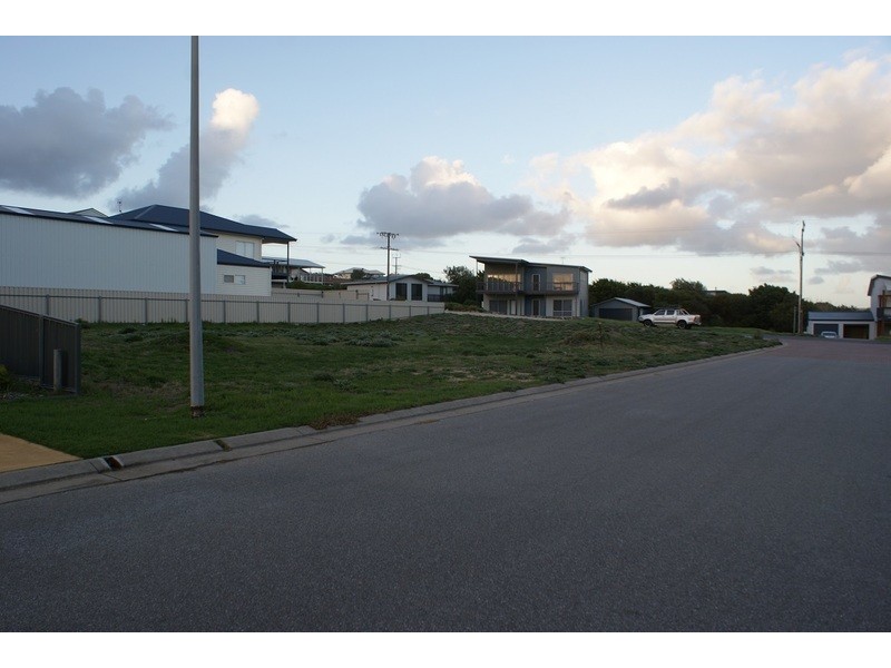 11 Chapman Road, Middleton SA 5213