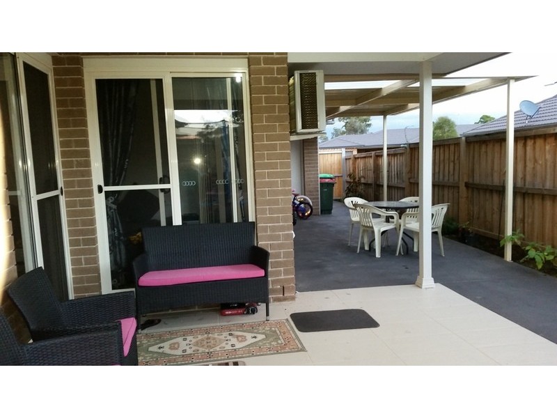 6 Sandeford Way, Minto NSW 2566