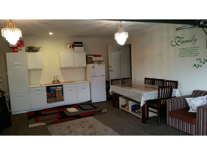 6 Sandeford Way, Minto NSW 2566