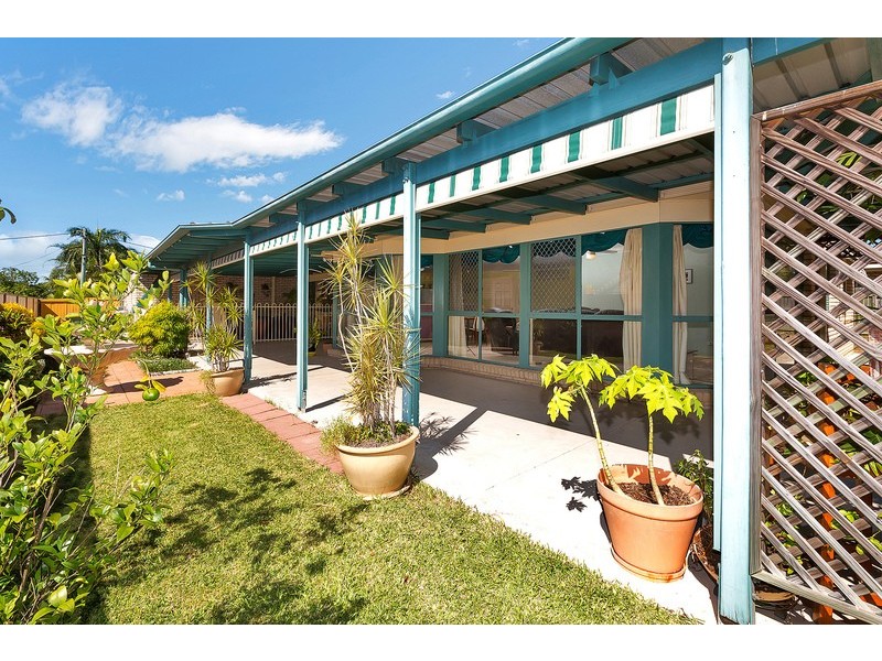 5 Aronia Court, Regents Park QLD 4118