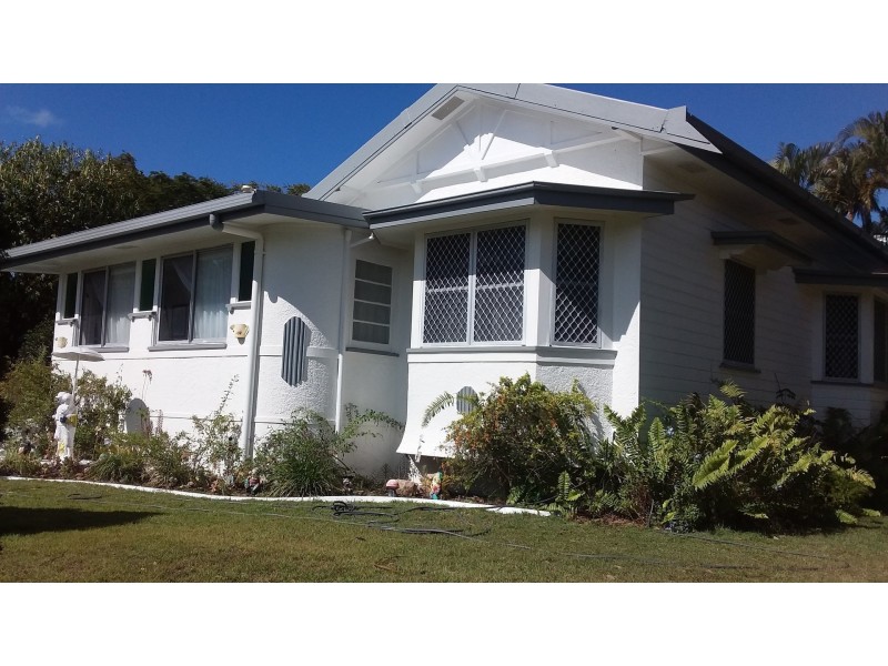8 Denmans Camp Road, Torquay QLD 4655