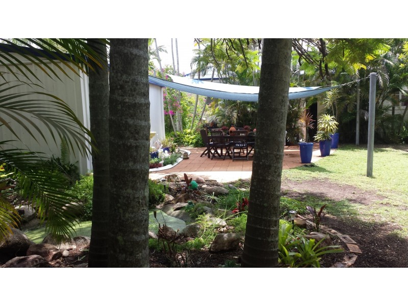 8 Denmans Camp Road, Torquay QLD 4655