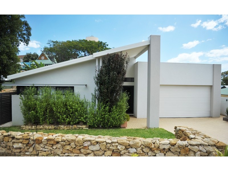 67B Leighton Road, Halls Head WA 6210