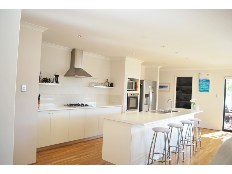 67B Leighton Road, Halls Head WA 6210