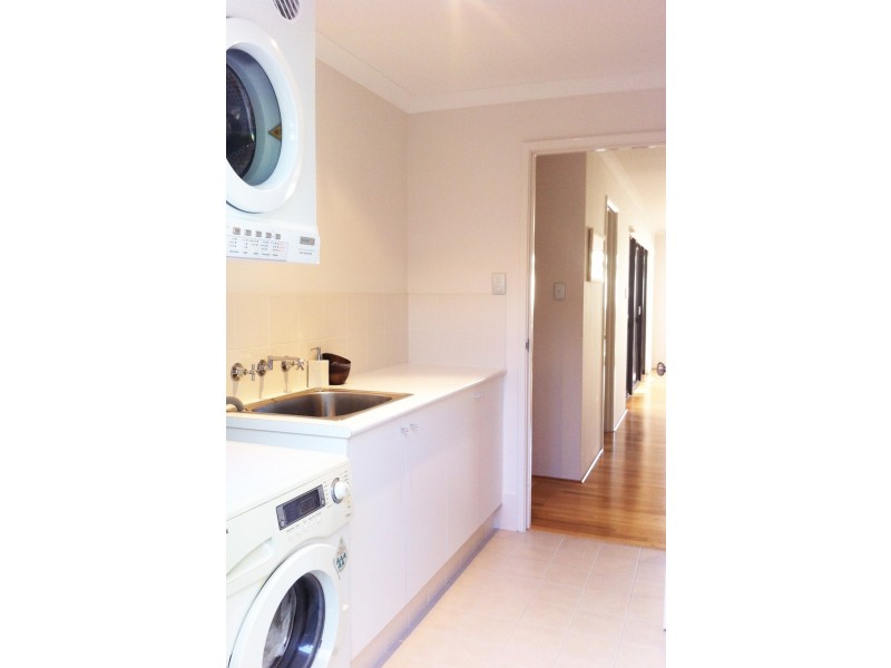 67B Leighton Road, Halls Head WA 6210