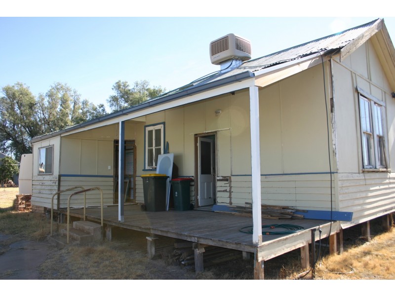 2 Alexander Avenue, Berriwillock VIC 3531