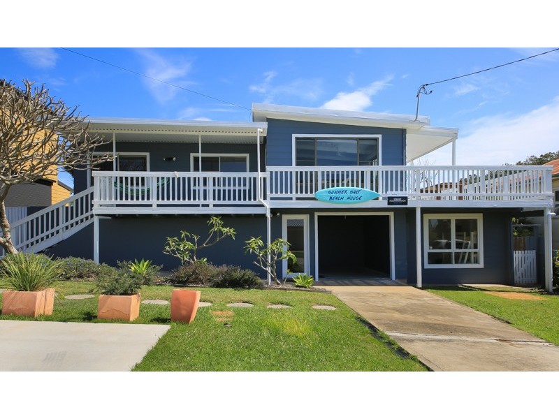15 First Avenue, Arrawarra Headland NSW 2456