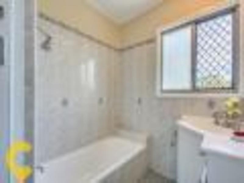 286 Middle Road, Boronia Heights QLD 4124