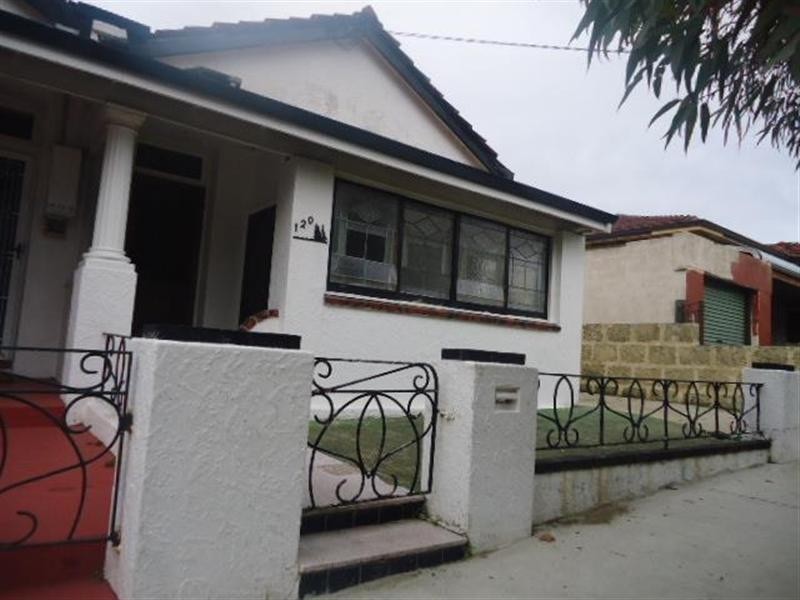 120 Edmund Street, Beaconsfield WA 6162