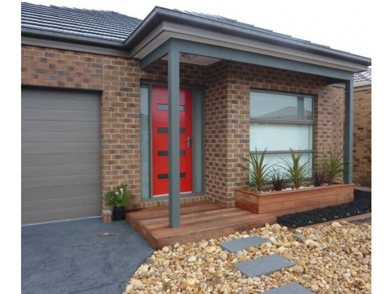 6 Cohen’s Way, Pakenham VIC 3810