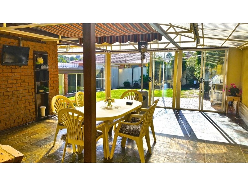 87 Sydney Parkinson Avenue, Endeavour Hills VIC 3802