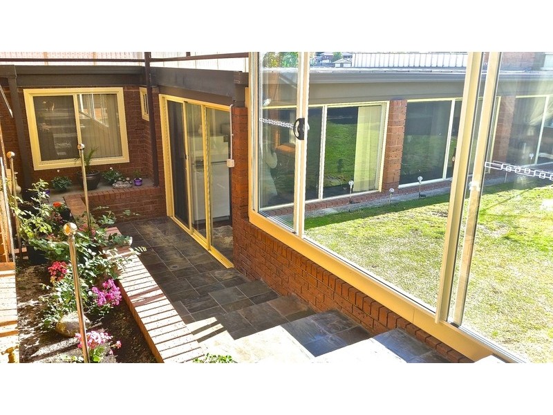 87 Sydney Parkinson Avenue, Endeavour Hills VIC 3802