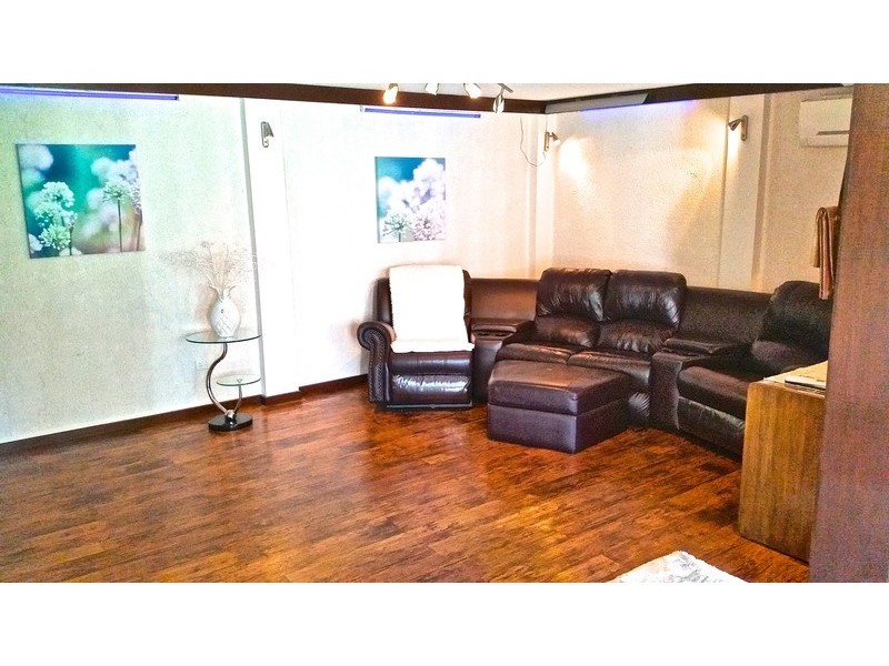 87 Sydney Parkinson Avenue, Endeavour Hills VIC 3802