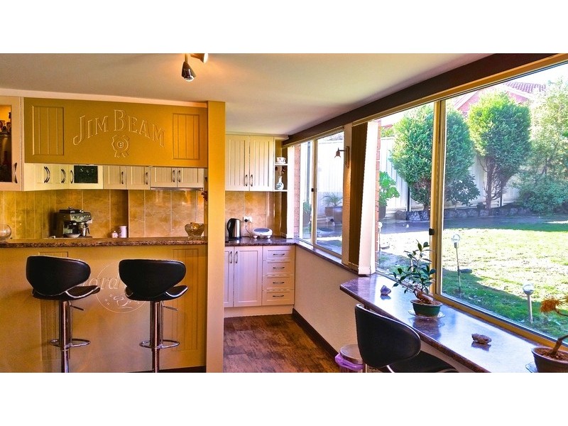 87 Sydney Parkinson Avenue, Endeavour Hills VIC 3802