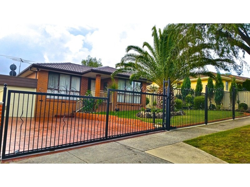 87 Sydney Parkinson Avenue, Endeavour Hills VIC 3802