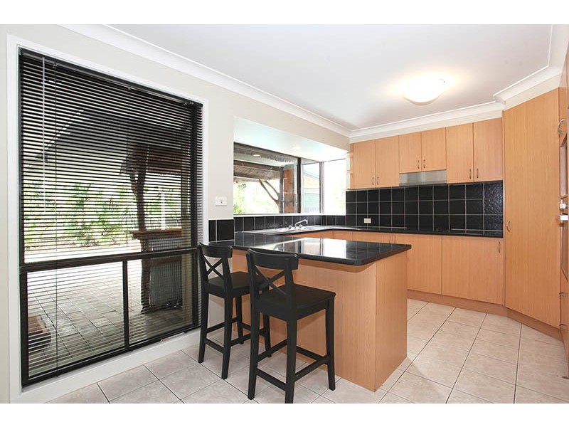 23 Barradine Crescent, Helensvale QLD 4212