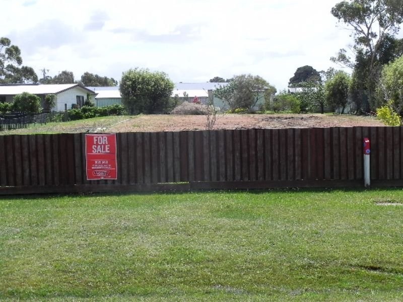 34 Cuthbert Street, Corinella VIC 3984