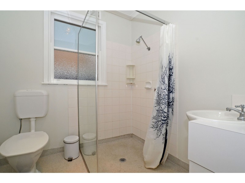 1/3 Arcadia Avenue, Reservoir VIC 3073